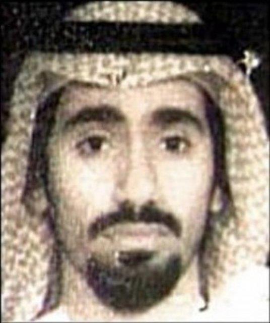 EKM 2002: El Kaide phelisi Abdlrahim el Nashiri Dubai'de yakaland, Tayland'a gtrld, su ikencesine tabi tutuldu. Sonra Polonya'ya gtrlen Nashiri, burada matkapla ikenceden geirildi.