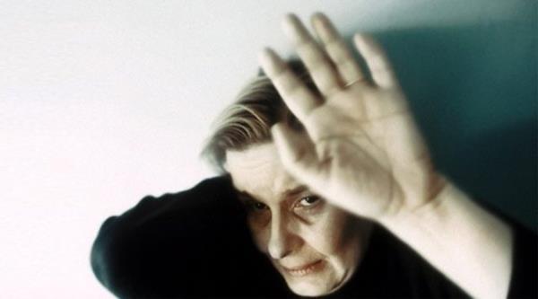 6- Ev dnda, para, yedek anahtar ve nemli belgelerin kopyalarn saklayn