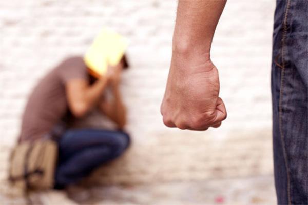 <p><b>DDET ANINDA KADININ ZLEMES GEREKEN 6 YOL </b></p>  1- D kapya doru kan