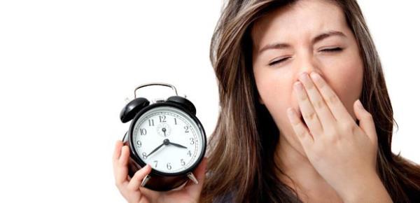 rnein baz kiiler uykusuz kaldklarnda, bazlar ise tam aksine ok uyuduklarnda migren ata yayorlar.