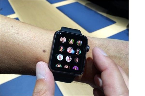 <br><b>Apple Watch</b></br>  Yeni Apple Watch 2015'in balarnda piyasaya kacak.