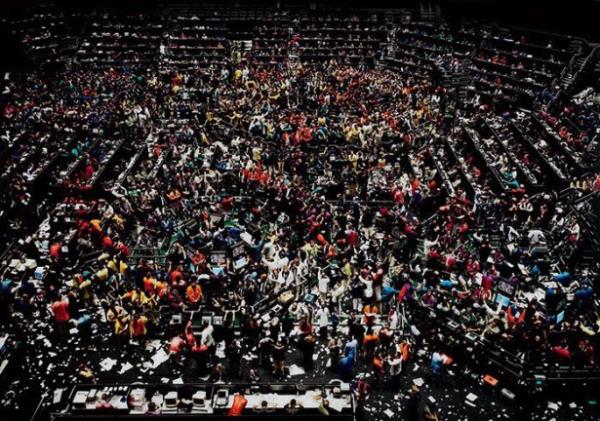6. Andreas Gursky "Chicago Board of Trade III" (1997) 3,298,755 dolar