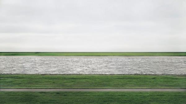 2. Andreas Gursky "Rhein II" (1999) 4,338,500 dolar
