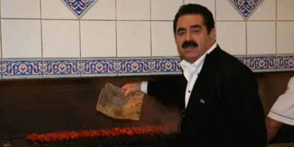 1 tekne, 2 tane Mercedes marka otomobil, 3 jeep, 1 tane limuzin.