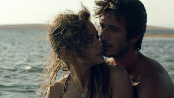 Dini referansl korku filmlerinde (bunlardan iki tane reten bir ynetmen bile kt) azmsanmayacak bir art grlrken, "eline kamera alan film ekiyor" dedirten eserler gzlerden kamad.