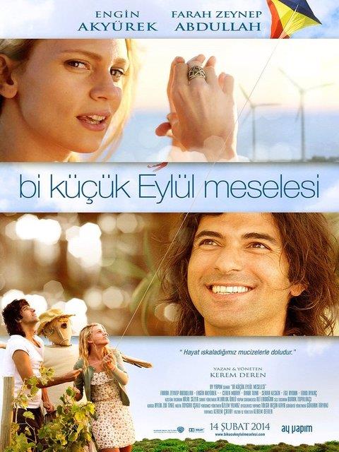 <br><b>7-Bi Kk Eyll Meselesi </b></br>  Gizemli, masals ve capcanl ak filmi mizanseni, kimlik bunalmn ilerken mer Kavur'dan da izler tayor.