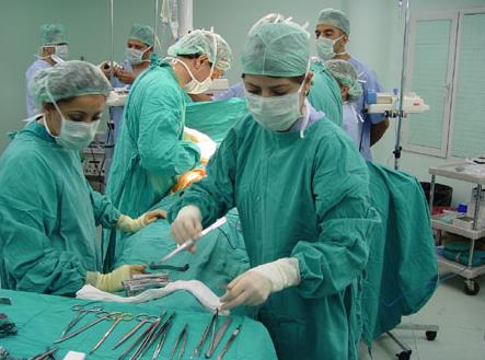 Anjiyo yaptrmann da yaplacak operasyonlarda yeme ve ime anlam bulunmadndan orucu bozmayaca kaydedildi.