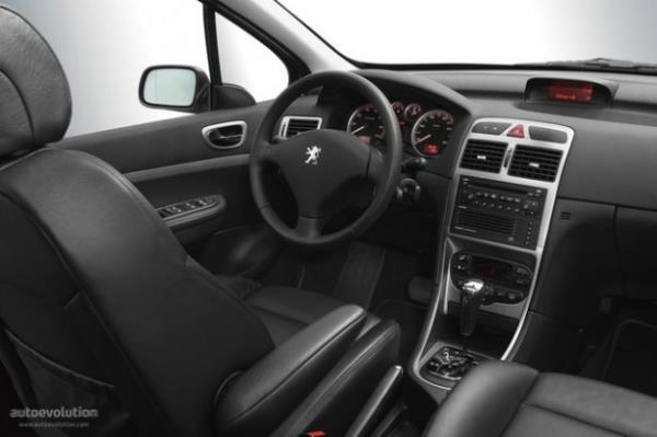 10 km hz getiinizde kaplar otomatik kilitlenir.