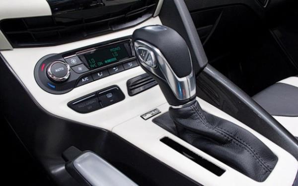 Kilidi atktan sonra ama tuuna 3-5 saniye basl tutun. 4 camn tm alacaktr. Buda global amadr. Ancak kapama tm ghia?larda olmasna ramen ama ilemi makyaj ncesi focuslarda bulunmamaktadr.