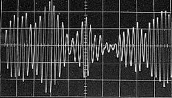 Taos uultusu Bir dizel motorunun kardna benzer, uultuya yakn bir sesin dnyann drt bir kesinden insanlarca duyulduu rapor ediliyor.