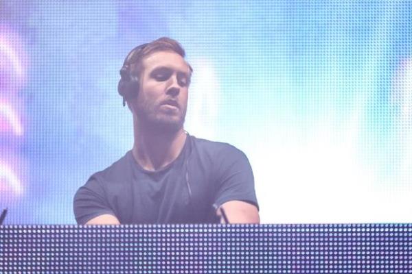 <br><b>9 Calvin Harris</b></br>  65 milyon dolar