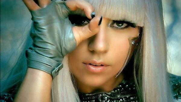 <br><b>30 Lady Gaga</b></br>  33 milyon dolar