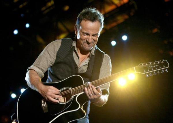 <br><b>5 Bruce Springsteen</b></br>  81 milyon dolar