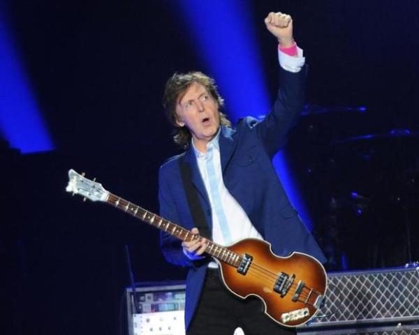 <br><b>8 Paul McCartney</b></br>  71 milyon dolar