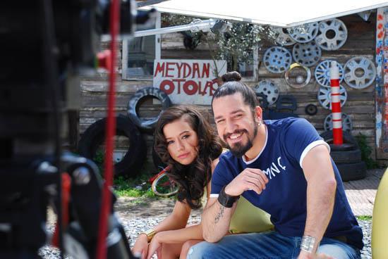 3- Doukan Mano feat. Tuba Yurt - Sakin Ol