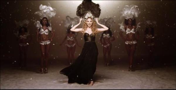 Shakira - La La La (Brazil 2014) ft. Carlinhos Brown - shakiraVEVO