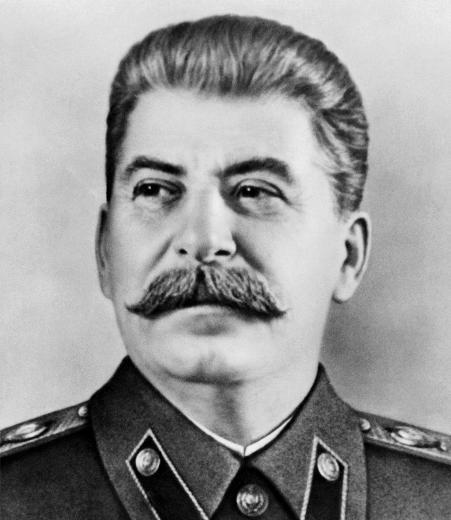 Yazarlara gre, Sovyetler Birlii Devlet Bakan Josef Stalin, Grc mezelerinin gelip gittii ve sabah belere kadar sren iki masalar kurdururdu.