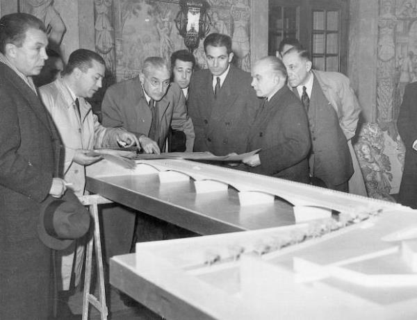 Portekizli Antonio Salazar ise ocukluunun yoksul gnlerini hatrlatt iin sardalya severdi.