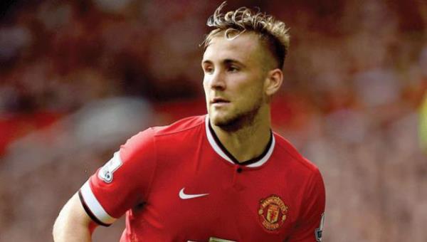 ngiliz oyuncu, Southampton'dan Manchester United'a giderken, maliyeti 131 milyon euro'yu buldu. Shaw'n bonservisiyse 38 milyon euro'ydu.