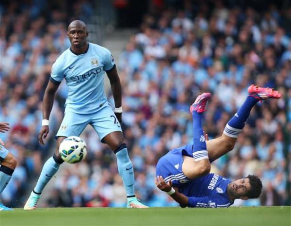 City, Mangala iin Porto'ya 44.5 milyon euro bonservis derken, Fransz oyuncunun toplam maliyeti ise 111 milyo euro'yu buldu.