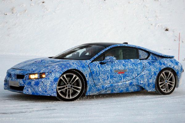 542 Nm'lik bir torka sahip olan i8 Spyder, 0-100 kilometre h�zlanma s�resi ise 4 saniyenin alt�nda.