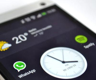 Ayrca kar taraf Online veya evrimii olduunu gremiyor ve durum ksm hep bo grnyorsa da bu engellendiinize iaret olabilir. Ancak kar tarafn gizlilik ayarlarndan durum bilgisini kapamas sz konusuyla engellenmeseniz de durum bilgisi gremezsiniz. iPhone'da bu ayar mevcutsa da Android'de kullancnn durum bilgisini saklamas sz konusu deil.