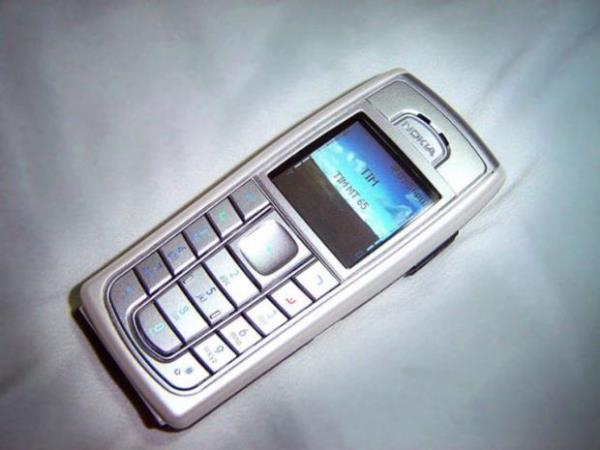 <br><b>Nokia 6230</b></br>  <br>k tarihi: 2004 </br>    Sat adedi: 50 milyon