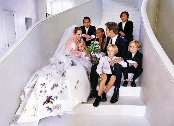 Angelina Jolie ve Brad Pitt