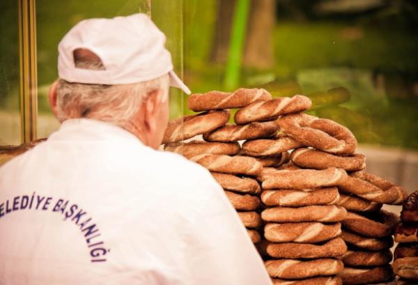 Mesela taze bir simitle kahvalt yapabilirsiniz.