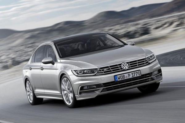 Volkswagen, Passat ve Passat Variant'n benzinli seeneklerinde, CC'nin 2.0 TDI ve 2.0 TSI versiyonlarnda ve Tiguan'n 2.0 TDI modelinde yzde 5 fiyat avantaj sunuyor.