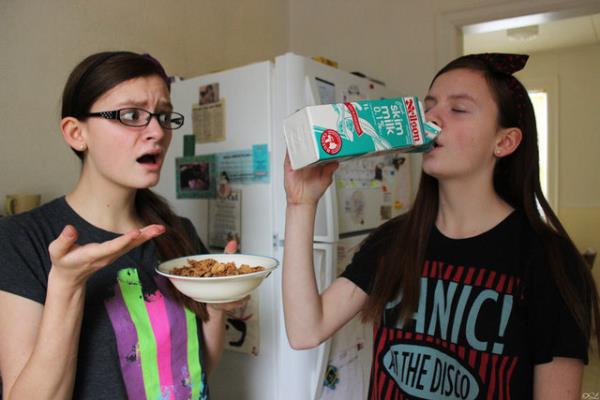 Bu davran ayrca ailenizdeki iecekleri kartondan direk olarak imeyi seven kiileri uzak tutabilir.