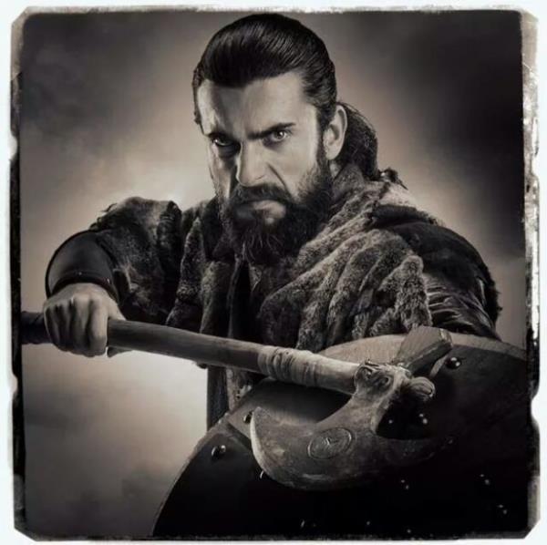 Bilecik, negl, Adrenos ve Bursa'nn fetihlerinde yer alan ve bu ehirlerin ele geirilmesinde nemli bir rol stlendii iin Osman Bey tarafndan negl' dirlik olarak elinde tutma hakk kazanan Turgut Alp'in, Bursa'nn fethinden sonra ilerleyen ya sebebiyle ld dnlmektedir.