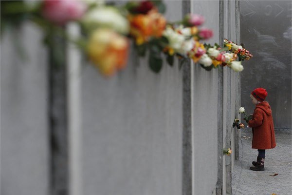 <br><b>Berlin Duvar, Almanya</b></br>  9 Kasm 2014