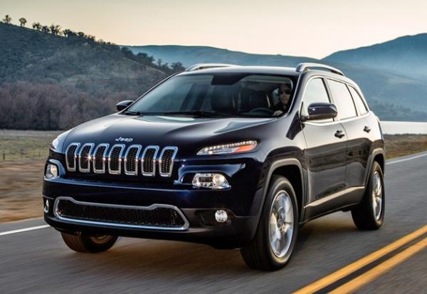 Kampanya kapsamnda, Jeep'in en yeni ve kk modeli Renegade, 75 bin 250 TL'den balayan dikkat ekici fiyat ve 40 bin TL iin 20 ay vadeli ve yzde 0.89 fazili kredi frsatyla satlyor. Yeni Cherokee iinse 100 bin TL'ye 20 ay vadeli ve yzde 0.99 faizli kredi imkn var. Aralk aynda Grand Cherokee veya Wrangler modellerinden birini tercih edenler 120 bin TL'ye 20 ay vadeli ve yzde 0.93 faizli krediden faydalanabiliyor.