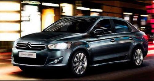 <p><b>Citroen'den zel fiyat</b></p>  CItroen'in binek modelleri, aralkta zel fiyatlar ve deme seenekleriyle sata sunuluyor. Kampanyada 20 bin TL'lik kredi iin 20 ay vade ve yzde 0 faiz uygulanyor. Yl sonuna zel kampanya kapsamnda C-Elysee'in 1.6 HDi Exclusive versiyonu da cazip fiyat avantajyla satlyor.   <p>Citroen'in teknoloji ve tasarm konularndaki uzmanln yanstan C- Elysee, ekonomik motor seenekleri, avantajl fiyat seviyesi ve modern tasarmyla dikkat ekiyor. Snfnn en geni dingil mesafesine sahip olan C-Elysee, tm yolcularna konforlu bir yolculuk sunarken, 1.6 HDi Exclusive versiyonu 92 bg gcndeki dizel motoruyla n plana kyor. Ara, kampanya kapsamnda 53 bin 400 TL'den satlyor.</p>