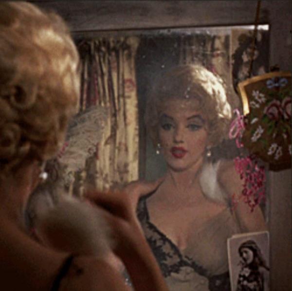 <br><b>7. Darya karken hazrlanmak. </b></br>  Ne zaman geliyorsun?   <br>Aadaym kzm ben. </br>  Nasl ya dur dur hemen hazrlanyorum...