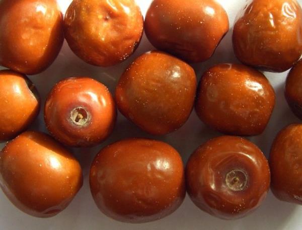 Lif ierii yksektir, barsaklar altrr.