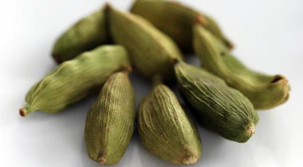 <b>Souk algnlna kakule:</b> Souk algnl, bronit, ksrk, yksek ate ikayetlerinin hafifletilmesi ile az ve boaz iltihaplarnn giderilmesinde etkilidir.