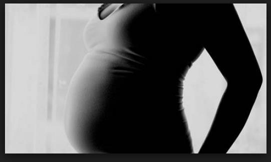 Bebein anne karnnda ilk kprdad an kadn kime bakarsa bebek ona benzer.    <p>Bebein gbei dtkten sonra evine bal olmas iin gbek evde sandk iine konur veya okumas arzulanan okulun bahesine gmlr.</p>    Hamile kadn, kuana yumurta koyarsa, doacak olan ocuk gamzeli olur.