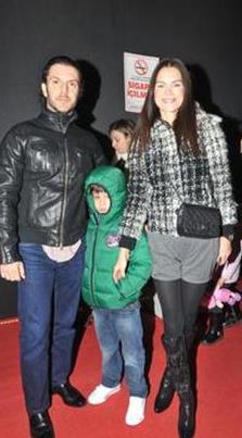 all'nn iki olu da bydke babalarna daha fazla benziyor.