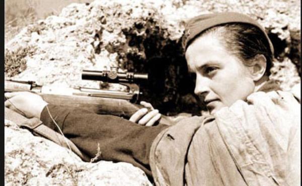 <br><b>6. Vasily Zaytsev</b></br>  242 kayda gemi lm. Yeleninskoye doumlu olan Zaytsev Stalingrad'dan nce Sovyet Donanmas'nda katip olarak grev yapyordu.