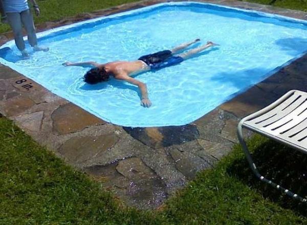 12. Havuzlarda boy vermenin imkan yoktur.