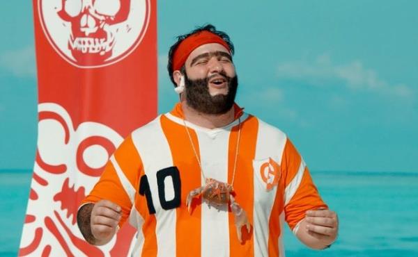 <br><b>Box Office Trkiye'nin rakamlarna gre 2014'n en fazla izlenen 15 yerli filmi: </b></br>  (Not: Vizyon tarihi 3 ocak 2014'ten nceki filmlerin seyirci rakamlar sadece 2014 izleyici rakamlardr)