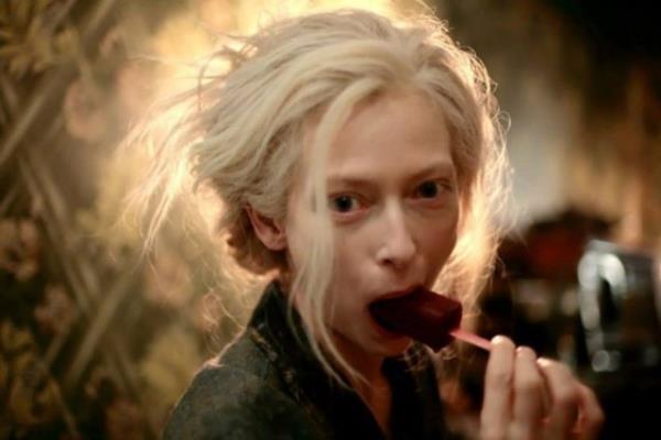 <br><b>Time'a gre 2014'n en etkileyici 10 performans: </b></br>  10. Tilda Swinton- Only Lovers Left Alive (Sadece Aklar Hayatta Kalr)