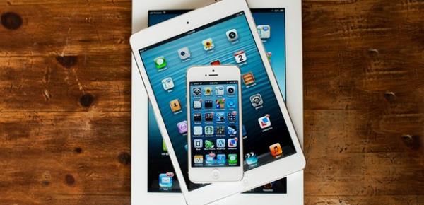 Teknoloji Danman Patchen Barrs bir Apple rn alnd zaman onun bir st modelinin retimi zerinde alyor olmasnn kullanclar iin sorun tekil ettiini sylyor. Apple rnlerinin yenilenmesinin kullanclar zerinde yorgunluk yarattn ifade eden Baars ''Apple'dan aldnz her rn imdiden modas gemi, a d kalm oluyor'' eklinde konutu.