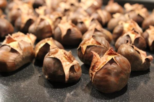 Eski zamanlardan beri beslenmemizde nemli bir yer tutan kestanenin Trk kltrndeki yeri ise apayrdr.