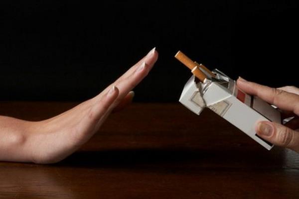 <p><B>1- Sigara i�memek</B></P>  Kanserden �l�mlerin y�zde 30'undan, akci�er kanseri vakalar�n�n y�zde 87'sinden sigara sorumludur.