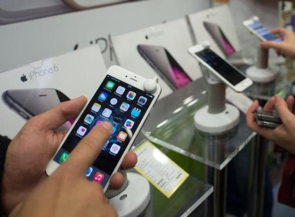 Yaynlanan birok raporun bu ynde verilebilecek bir karar desteklediini kaydeden uzmanlar, 2015'in ilk yarsnda iPhone 6s'in ikinci yarsnda da iPhone 7'nin sata sunulabileceini iddia etti.