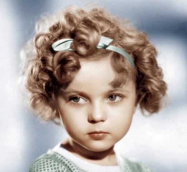Bir zamanlarn ocuk yldz Shirley Temple