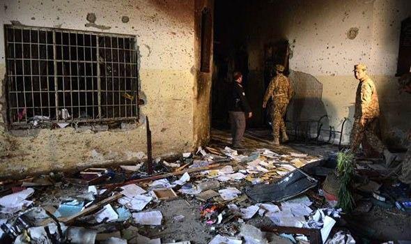 16 aralk ? Pakistan'da kanl okul baskn